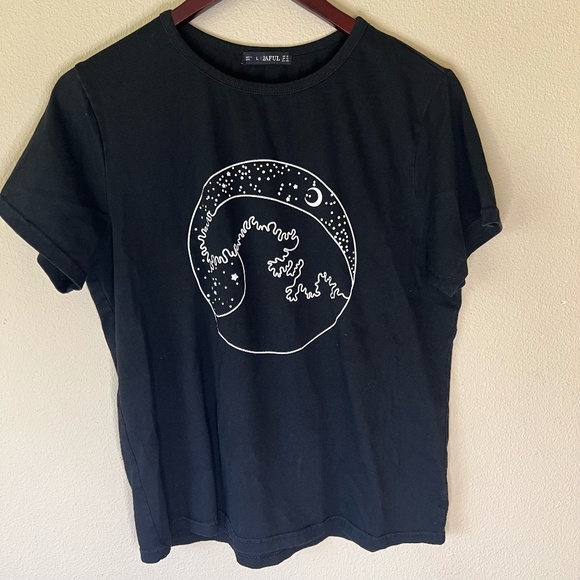 Zaful size large black t-shirt with white wave design on the front - Picture 1 of 5